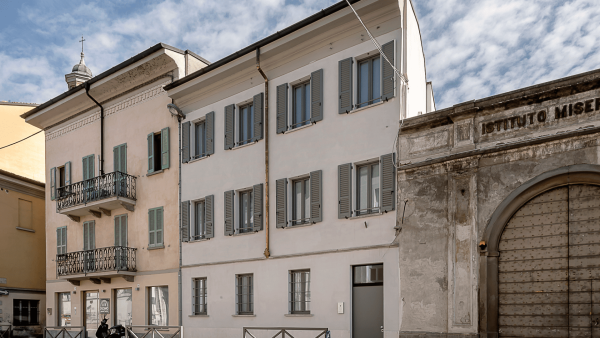 Progettazione arredi mini alloggi protetti Casa Amica